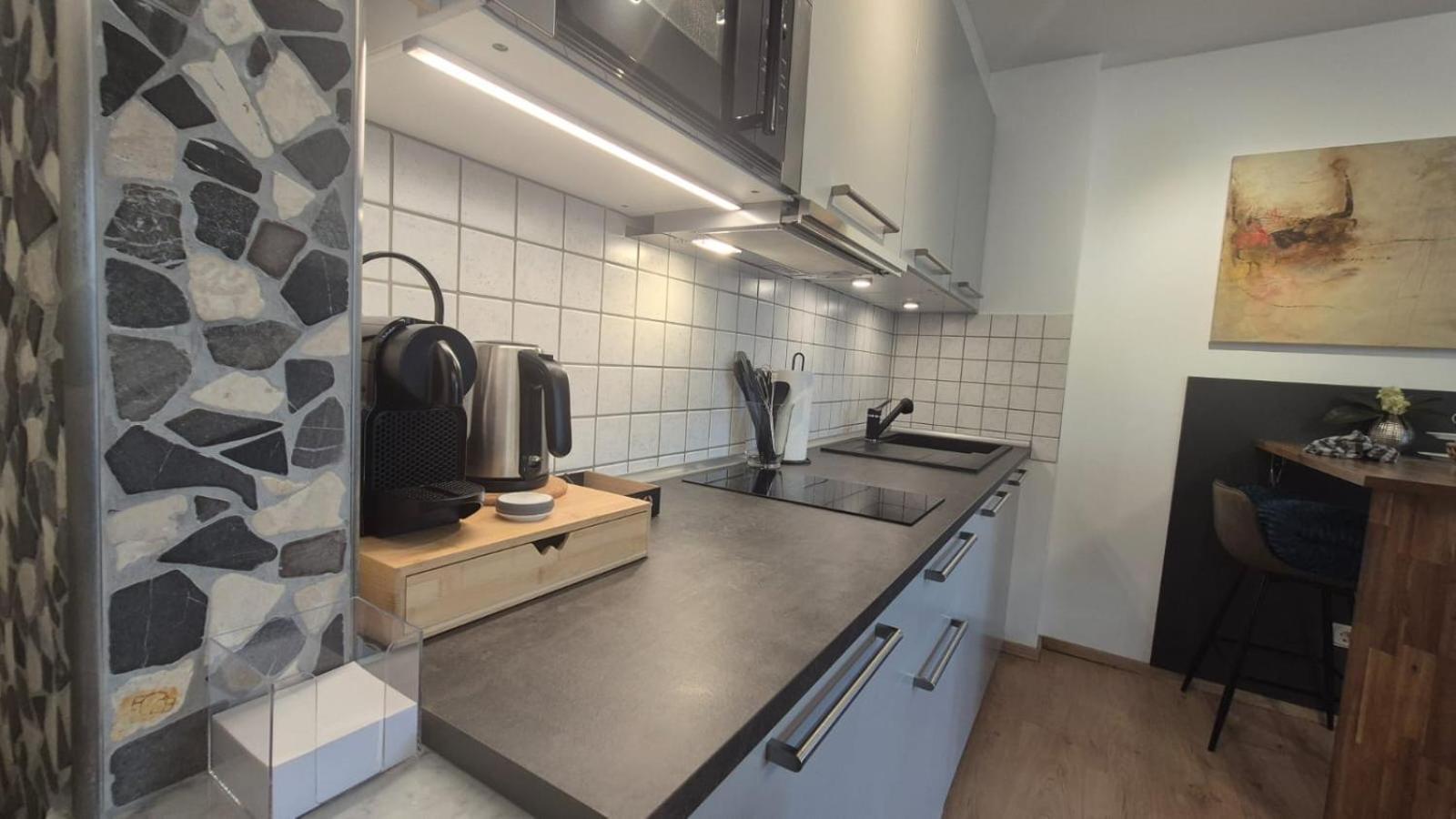 Apartment 1 Mit Terrasse Und Pkw-Stellplatz Leverkusen Dış mekan fotoğraf