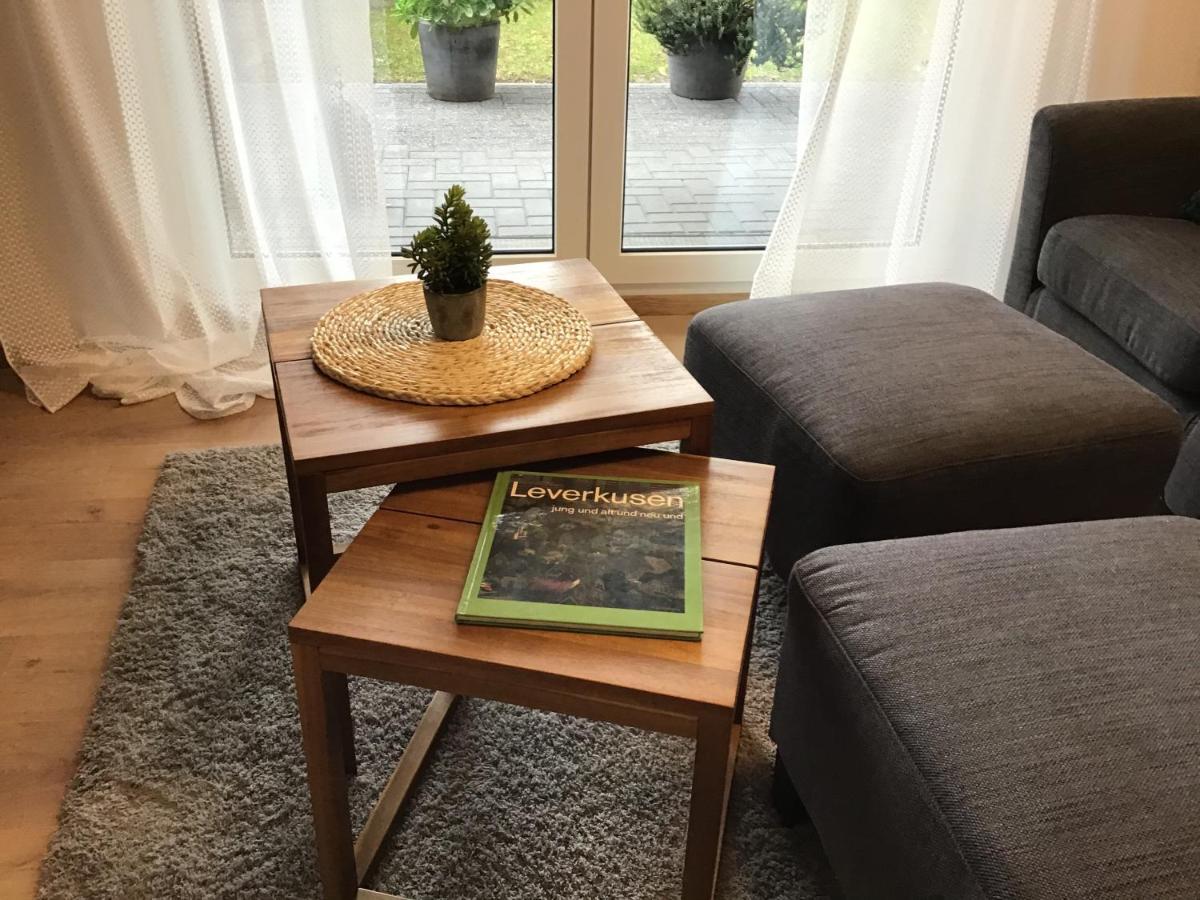Apartment 1 Mit Terrasse Und Pkw-Stellplatz Leverkusen Dış mekan fotoğraf